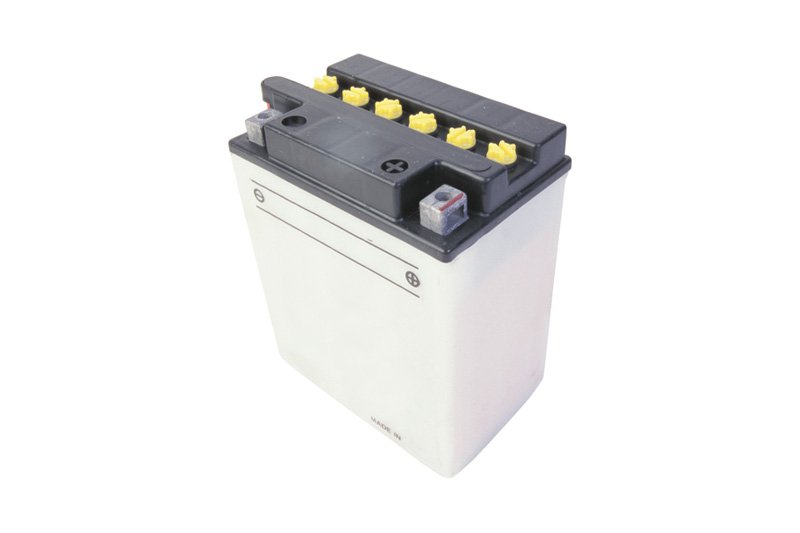 Araba en fazla kaç gün çalışmazsa akü biter?